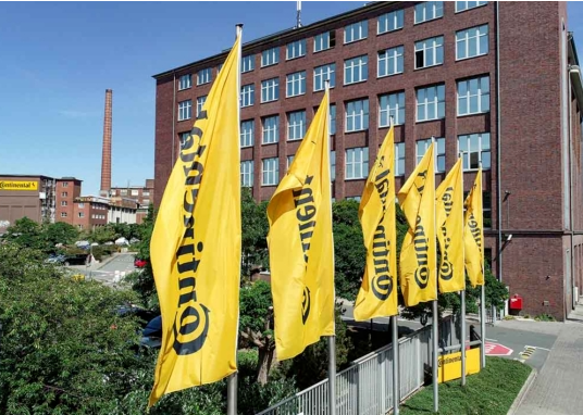 大陸集團(tuán)宣布，為了實施2025年起每年節(jié)省4億歐元的開支計劃，將削減汽車部門的部分工作崗位。大陸集團(tuán)稱，盡管裁員規(guī)模尚未確定，但預(yù)計將在四位數(shù)范圍內(nèi)。